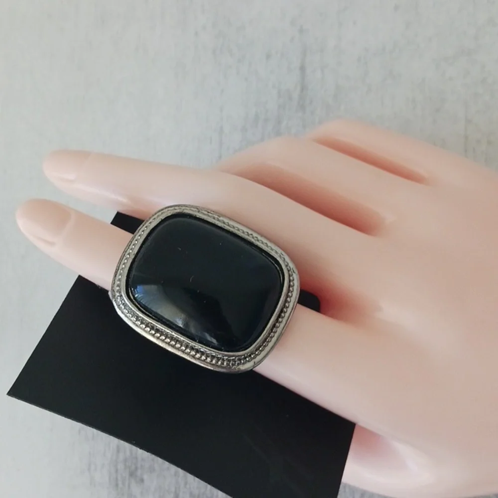 H&M Black Square Fx. Onyx and Dark Grey Statement Ring Sz. M - Picture 1 of 7